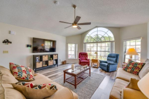 Disney-Themed Condo with Pool Access in Kissimmee!